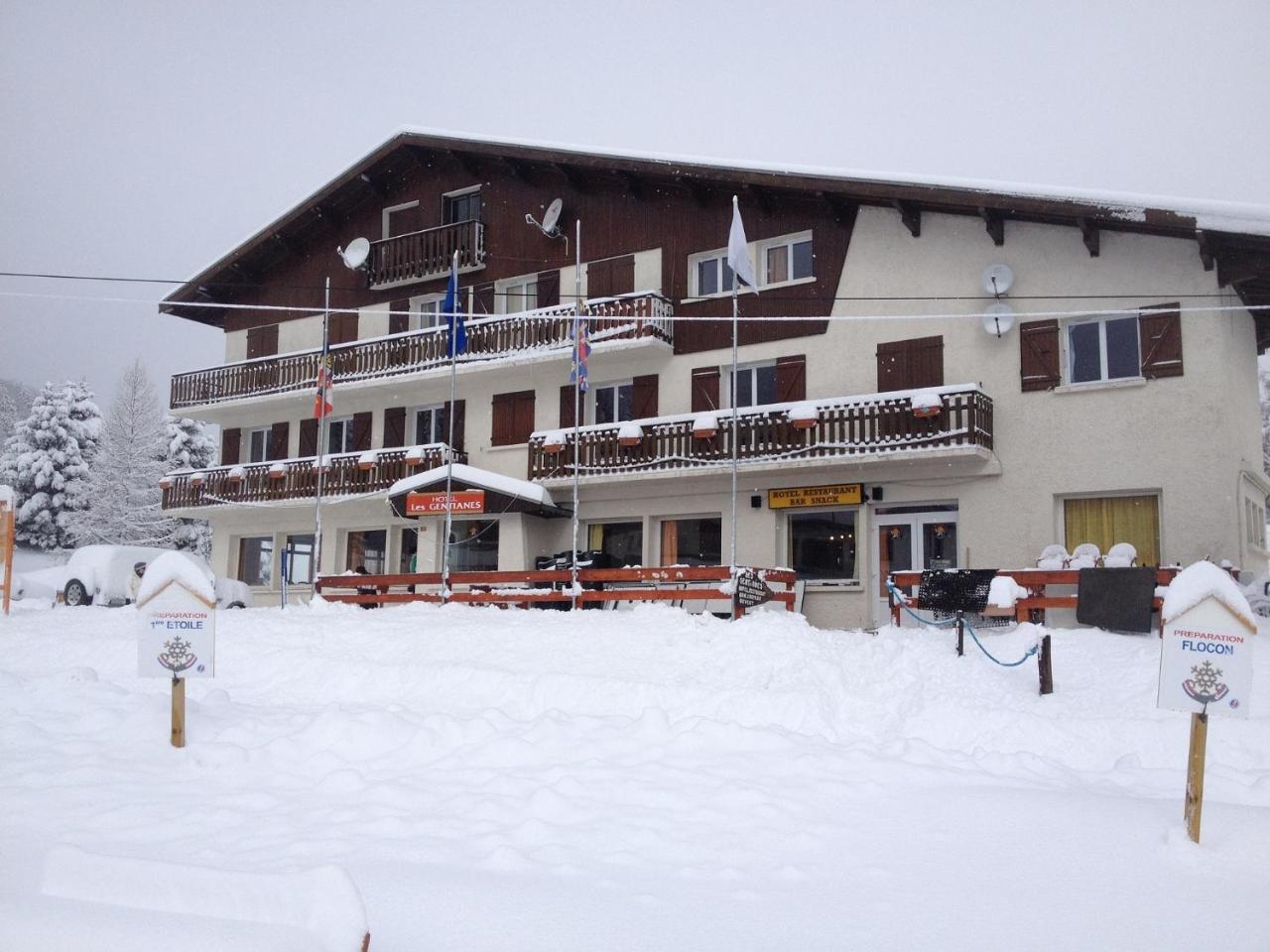 Hotel Les Gentianes La Morte Exteriör bild